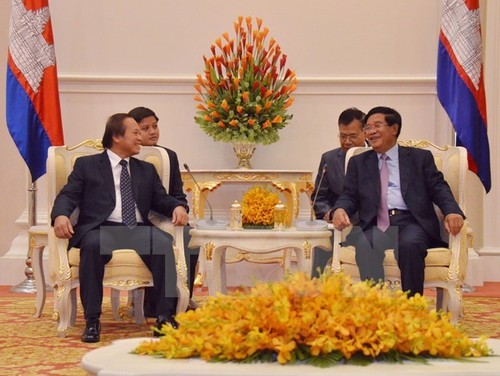 Vietnam, Cambodia to boost information exchanges - ảnh 1